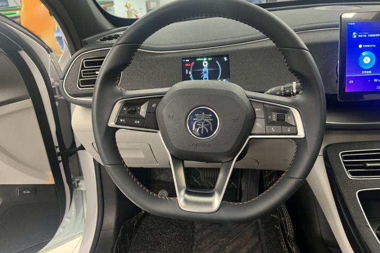 Used BYD Qin PLUS 2021 DM-i 55KM Flagship Model Interior 4