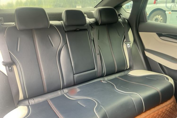 Used BYD Qin PLUS 2021 DM-i 120KM Prestige Model Interior 4