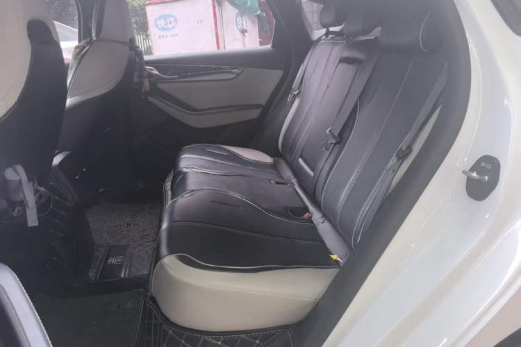 Used BYD Qin PLUS 2021 DM-i 120KM Prestige Model Interior 4