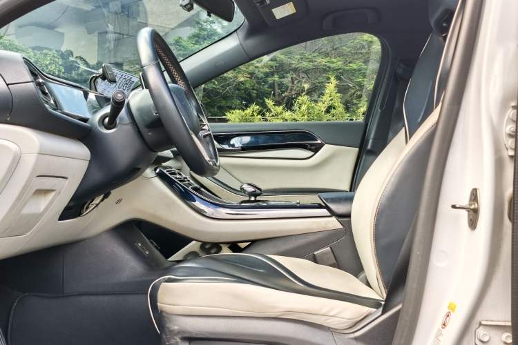 Used BYD Qin PLUS 2021 EV 500KM Luxury Model Interior 5