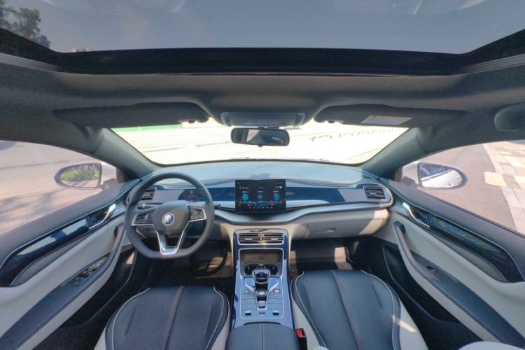 Used BYD Qin PLUS 2021 DM-i 55KM Flagship Model Interior 6