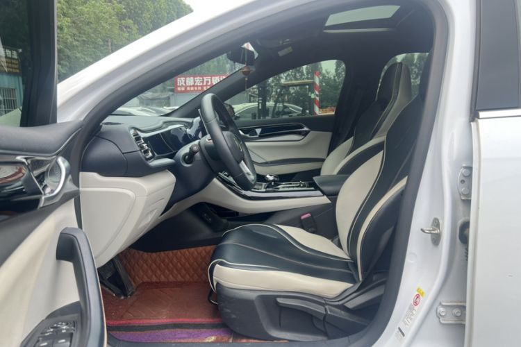 Used BYD Qin PLUS 2021 DM-i 120KM Prestige Model Interior 6