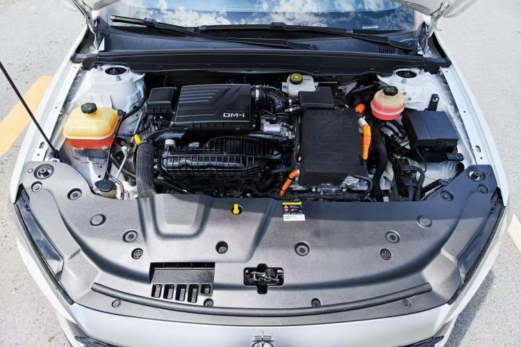 Used BYD Qin PLUS 2021 DM-i 55KM Flagship Model Interior 8