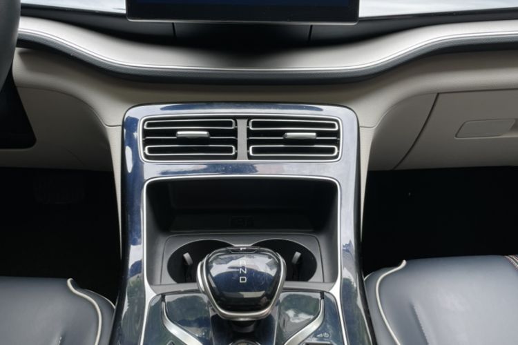 Used BYD Qin PLUS 2021 EV 400KM Luxury Model Interior 9