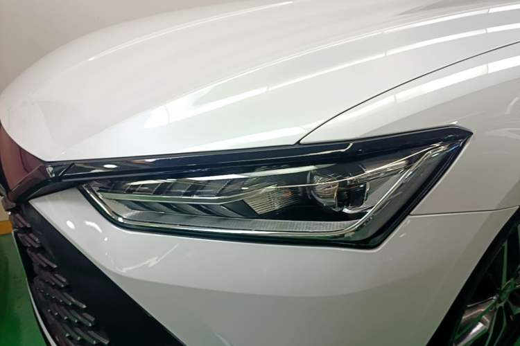 Used BYD Qin PLUS 2021 DM-i 55KM Flagship Model Left Front Headlight