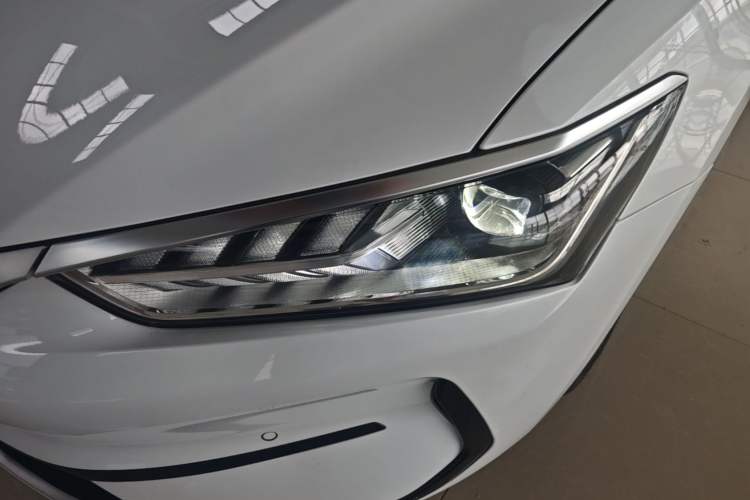 Used BYD Qin PLUS 2021 EV 500KM Premium Model Left Front Headlight