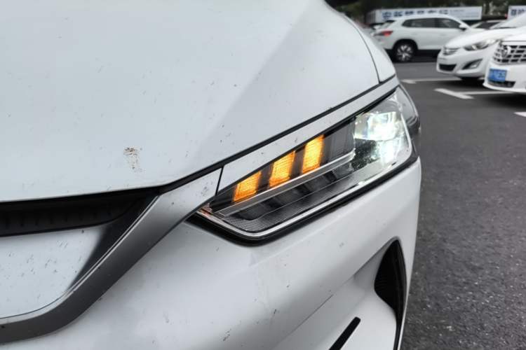 Used BYD Qin PLUS 2021 EV 400KM Luxury Model Left Front Headlight