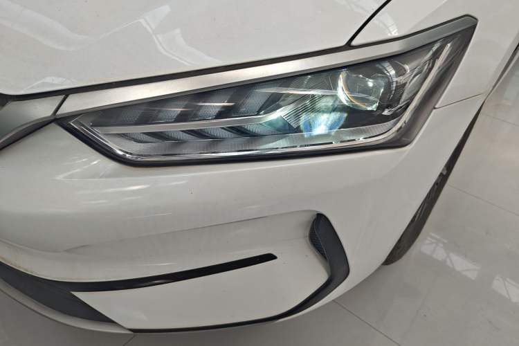 Used BYD Qin PLUS 2021 EV 400KM Leading Comfort Edition Left Front Headlight