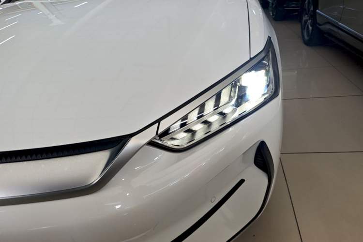 Used BYD Qin PLUS 2021 EV 500KM Premium Model Left Front Headlight