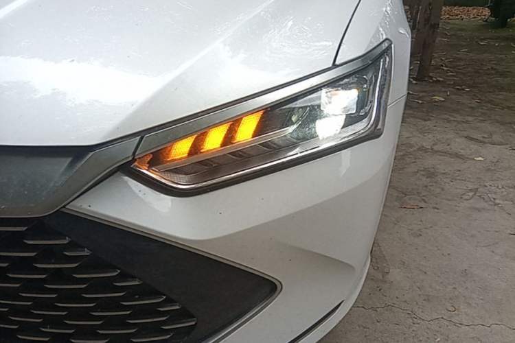 Used BYD Qin PLUS 2021 DM-i 120KM Prestige Model Left Front Headlight