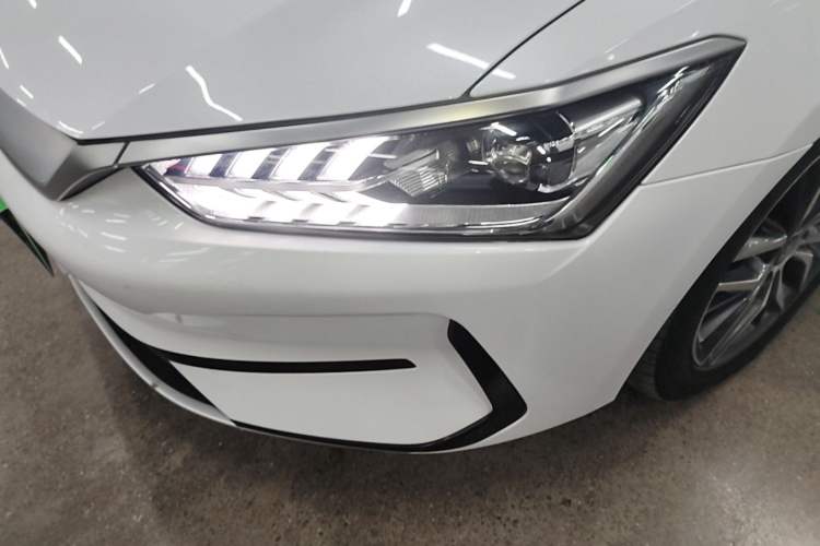Used BYD Qin PLUS 2021 EV 500KM Luxury Model Left Front Headlight