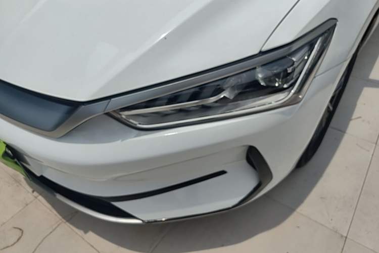 Used BYD Qin PLUS 2021 EV 400KM Leading Comfort Edition Left Front Headlight