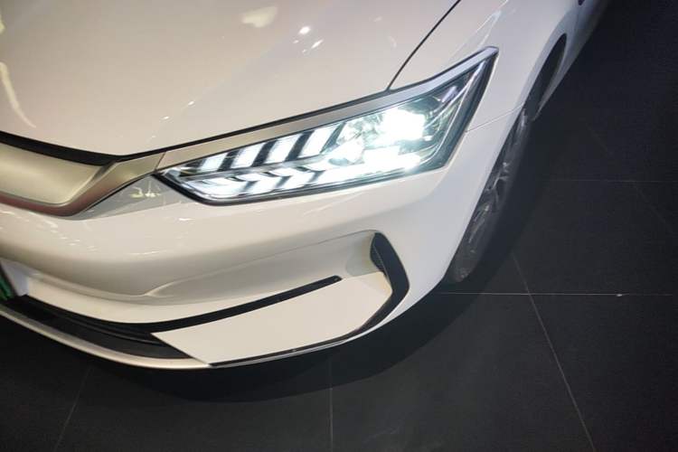Used BYD Qin PLUS 2021 EV 400KM Luxury Model Left Front Headlight
