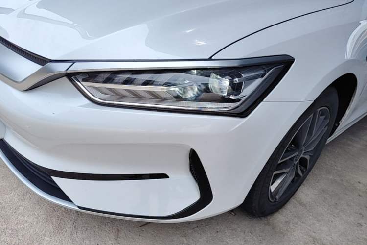 Used BYD Qin PLUS 2021 EV 400KM Luxury Model Left Front Headlight