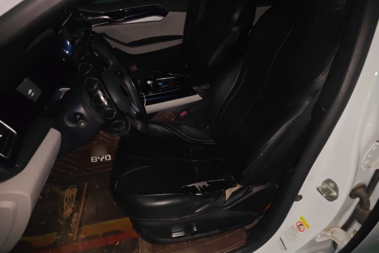 Used BYD Qin PLUS 2021 DM-i 55KM Flagship Model Left Front Seat