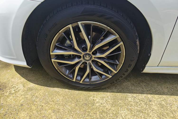 Used BYD Qin PLUS 2021 DM-i 55KM Flagship Model Left Front Wheel Hub