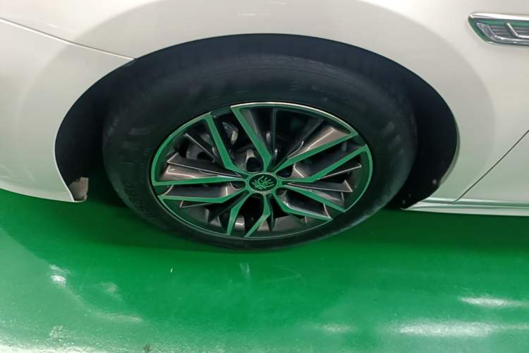 Used BYD Qin PLUS 2021 DM-i 55KM Flagship Model Left Front Wheel Hub