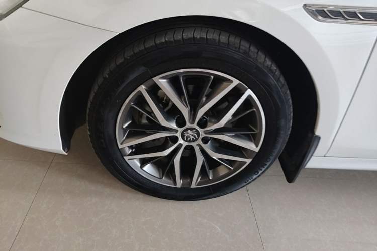 Used BYD Qin PLUS 2021 DM-i 55KM Flagship Model Left Front Wheel Hub