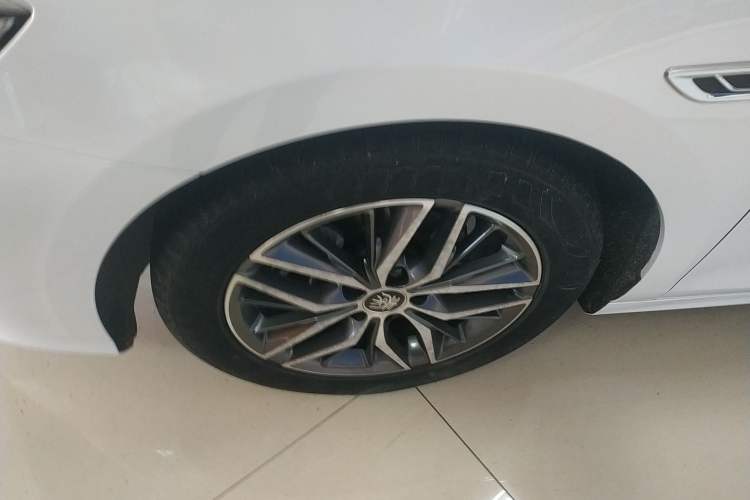 Used BYD Qin PLUS 2021 DM-i 55KM Flagship Model Left Front Wheel Hub