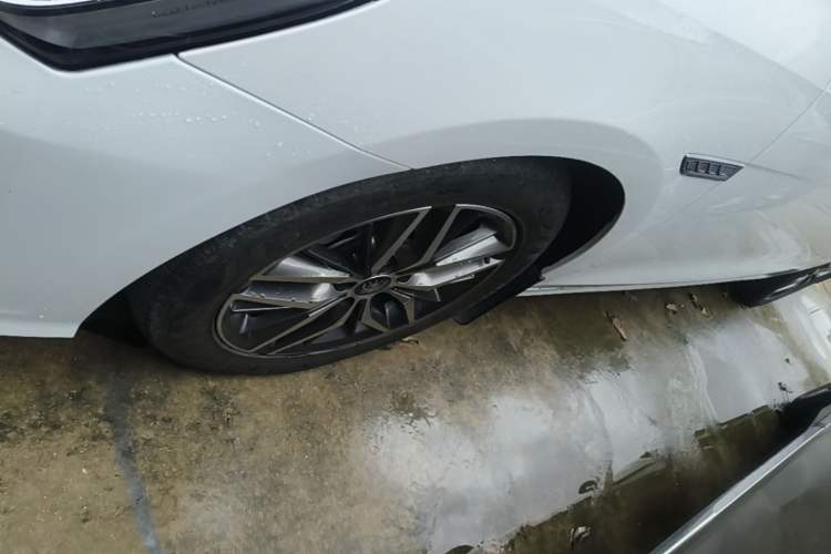 Used BYD Qin PLUS 2021 DM-i 55KM Flagship Model Left Front Wheel Hub