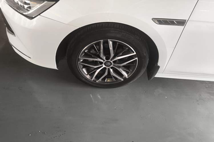 Used BYD Qin PLUS 2021 DM-i 55KM Flagship Model Left Front Wheel Hub