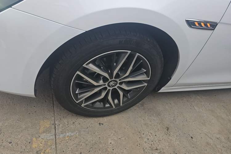Used BYD Qin PLUS 2021 EV 500KM Luxury Model Left Front Wheel Hub