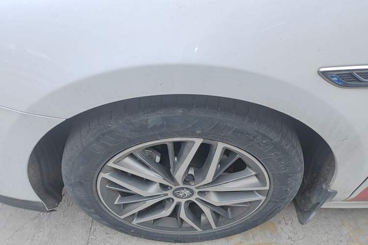 Used BYD Qin PLUS 2021 DM-i 55KM Flagship Model Left Front Wheel Hub