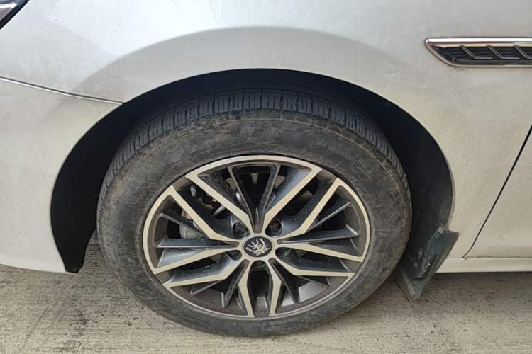 Used BYD Qin PLUS 2021 DM-i 120KM Flagship Model Left Front Wheel Hub
