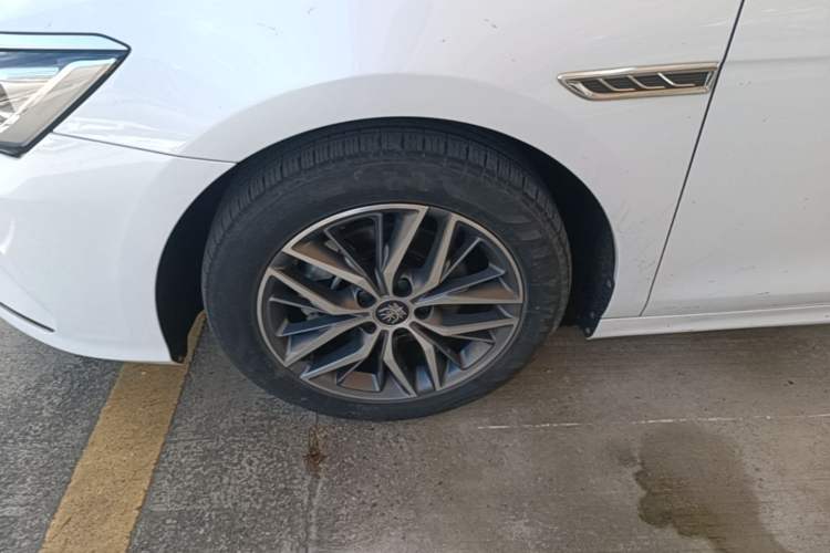 Used BYD Qin PLUS 2021 DM-i 55KM Flagship Model Left Front Wheel Hub
