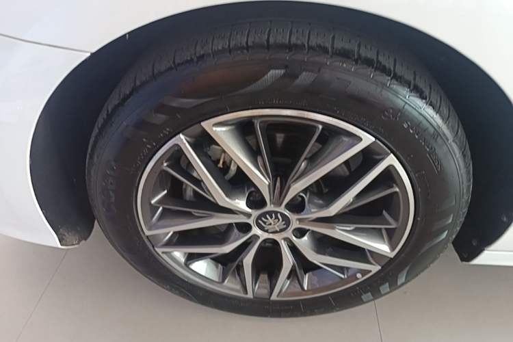 Used BYD Qin PLUS 2021 DM-i 55KM Prestige Model Left Front Wheel Hub