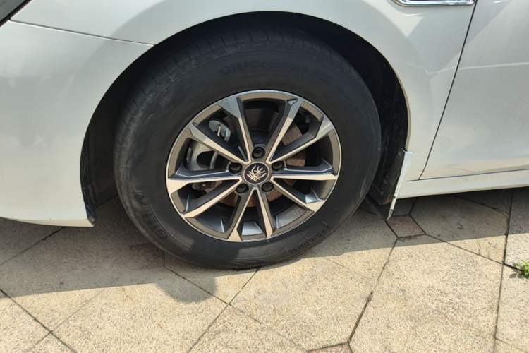 Used BYD Qin PLUS 2021 DM-i 55KM Prestige Model Left Front Wheel Hub