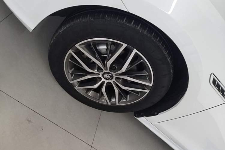 Used BYD Qin PLUS 2021 DM-i 55KM Flagship Model Left Front Wheel Hub