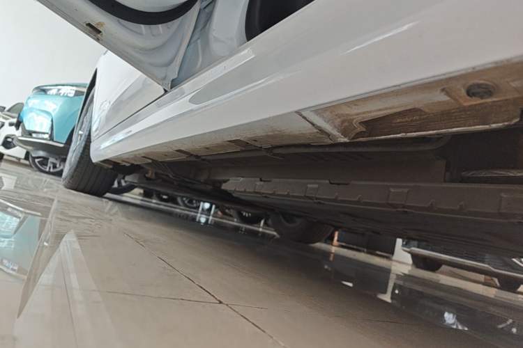 Used BYD Qin PLUS 2021 DM-i 55KM Prestige Model Left Side Sill