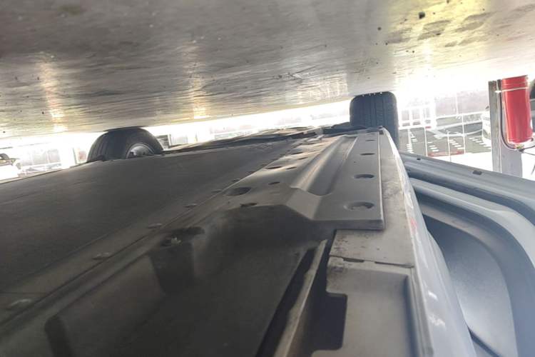 Used BYD Qin PLUS 2021 EV 400KM Leading Comfort Edition Left Side Sill
