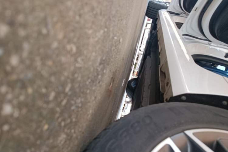 Used BYD Qin PLUS 2021 DM-i 55KM Flagship Model Left Side Sill
