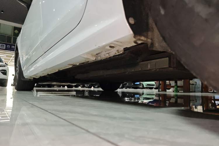 Used BYD Qin PLUS 2021 DM-i 55KM Flagship Model Left Side Sill