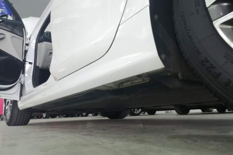 Used BYD Qin PLUS 2021 EV 400KM Luxury Model Left Side Sill