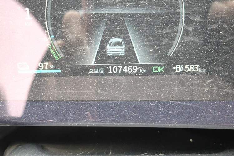 Used BYD Qin PLUS 2021 EV 600KM Flagship Model Odometer Close Up