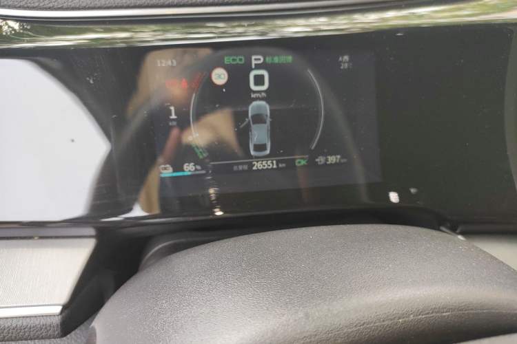 Used BYD Qin PLUS 2021 EV 600KM Flagship Model Odometer Close Up