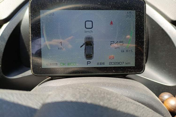 Used BYD Qin PLUS 2021 EV 400KM Leading Comfort Edition Odometer Close Up