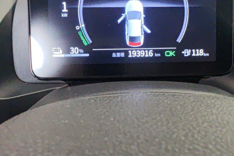 Used BYD Qin PLUS 2021 EV 420KM Commuter Edition Odometer Close Up