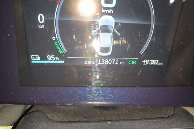 Used BYD Qin PLUS 2021 EV 400KM Luxury Model Odometer Close Up