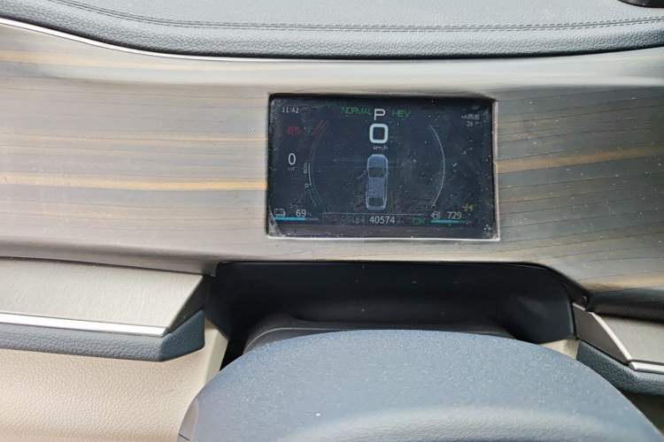 Used BYD Qin PLUS 2021 DM-i 120KM Prestige Model Odometer Close Up