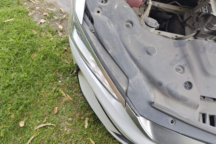 Used BYD Qin PLUS 2021 EV 500KM Luxury Model Right Front Headlight
