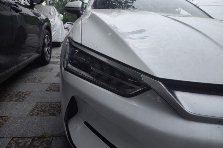 Used BYD Qin PLUS 2021 EV 400KM Leading Comfort Edition Right Front Headlight