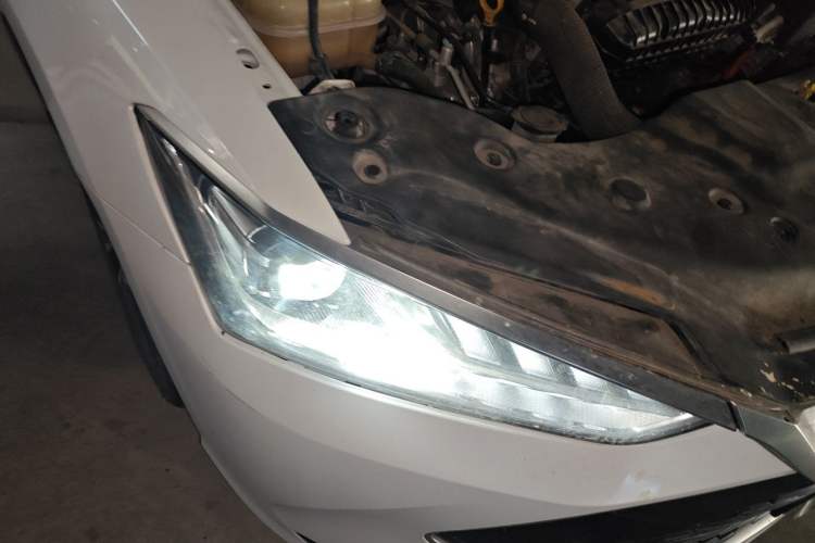Used BYD Qin PLUS 2021 DM-i 55KM Flagship Model Right Front Headlight