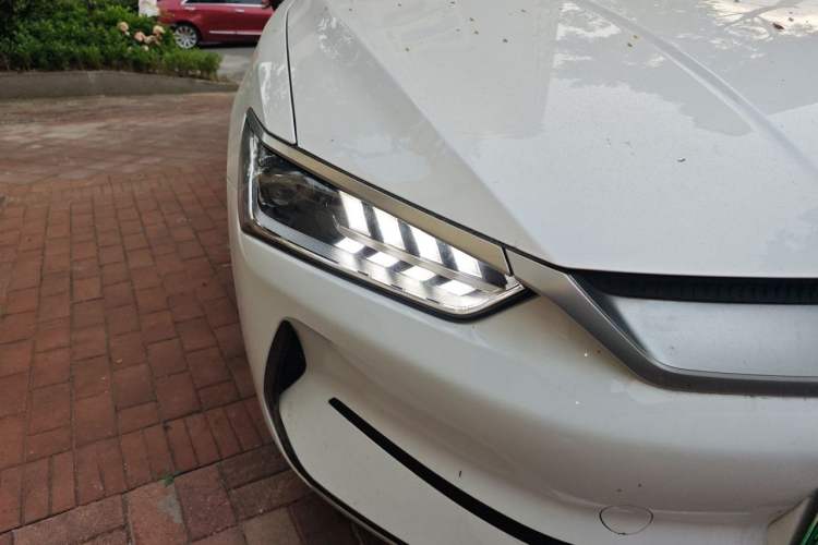 Used BYD Qin PLUS 2021 EV 400KM Luxury Model Right Front Headlight