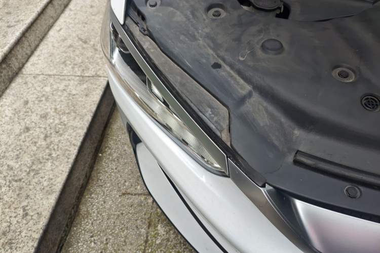 Used BYD Qin PLUS 2021 EV 500KM Luxury Model Right Front Headlight