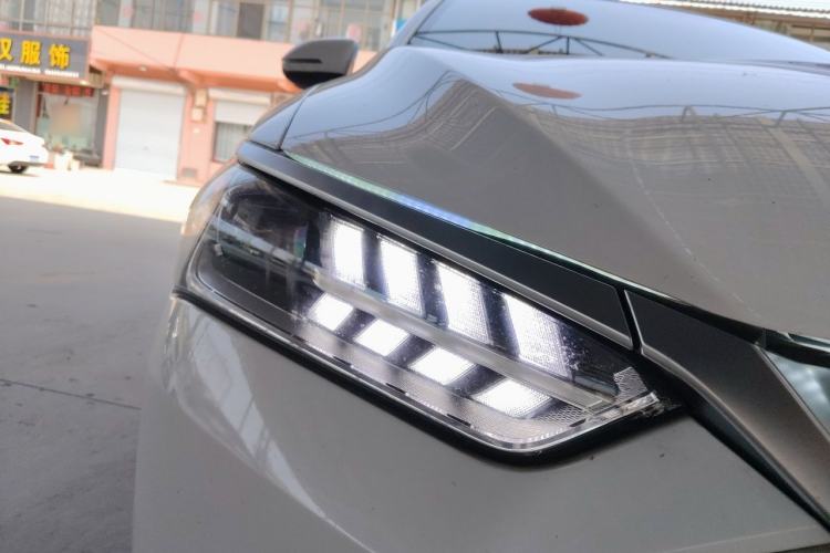 Used BYD Qin PLUS 2021 DM-i 55KM Flagship Model Right Front Headlight