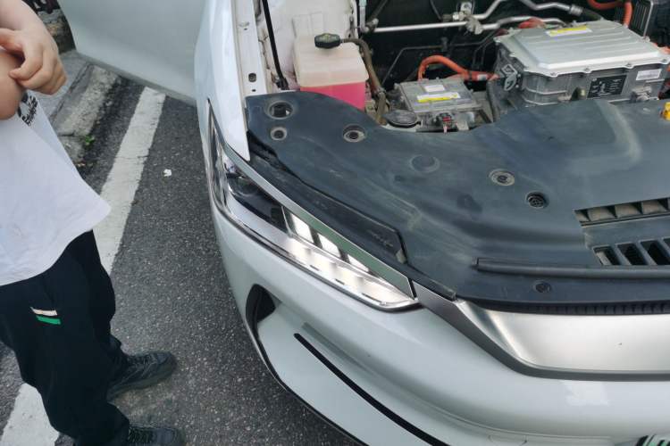 Used BYD Qin PLUS 2021 EV 400KM Leading Comfort Edition Right Front Headlight